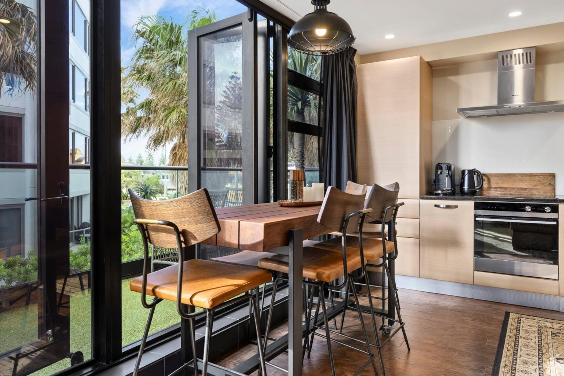 Marvelous Downtown Apartment Moments From Main Beach With Heated Pool, Gym And Parking Mount Maunganui Zewnętrze zdjęcie